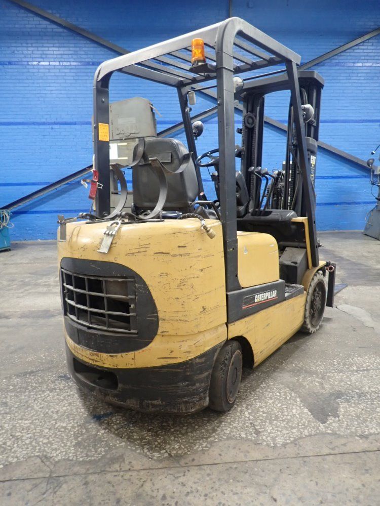 Caterpillar 4350# Gc25k Propane Forklift - Gc25k