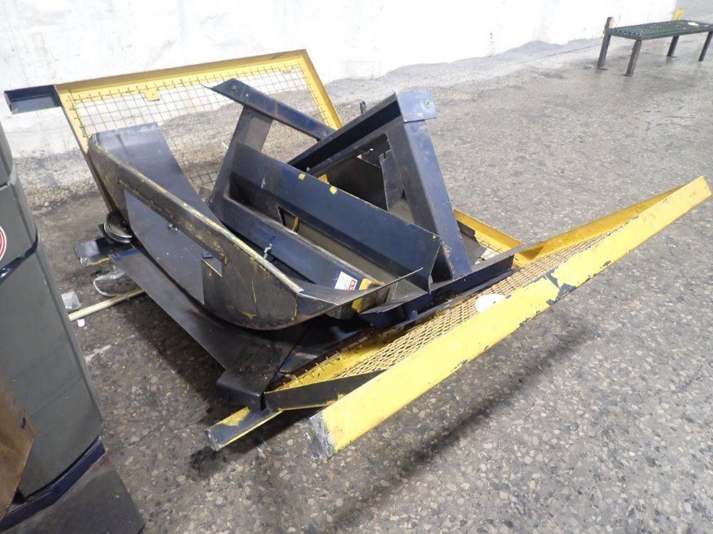 Lantech Lantech Q600 Stretch Wrapper