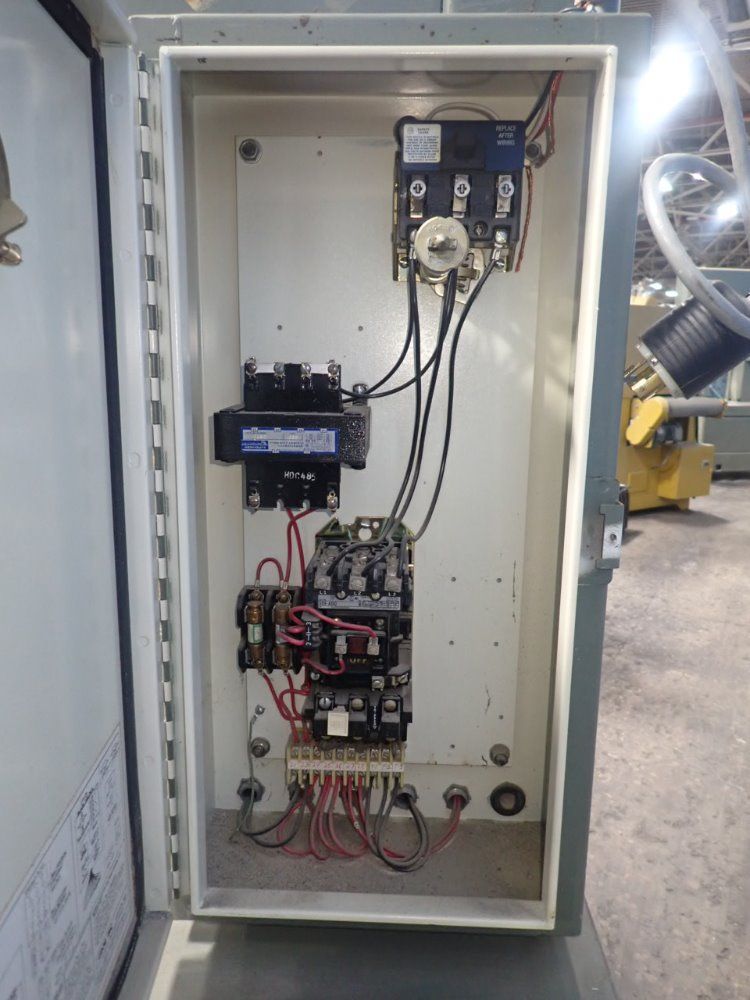 Grob 36" X 12" 4v-36 Vertical Band Saw - 4v-36