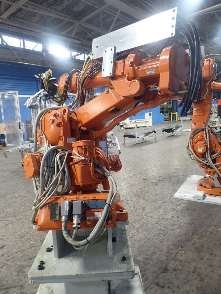 Abb Irb-2400 Robot - Irb-2400