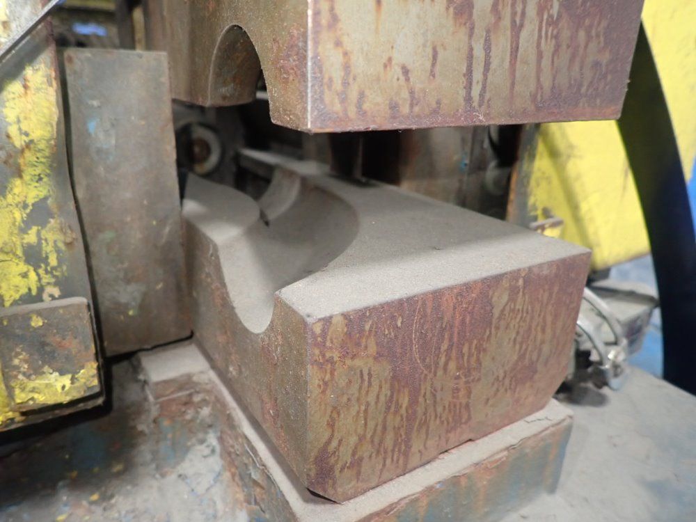 Vaill Engineering End Former