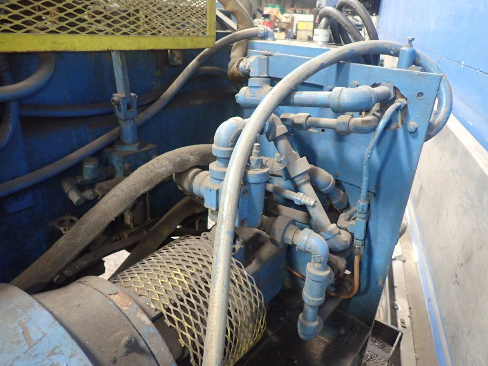 Vaill Engineering End Former