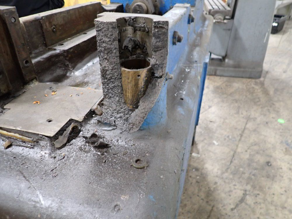 Vaill Engineering End Former