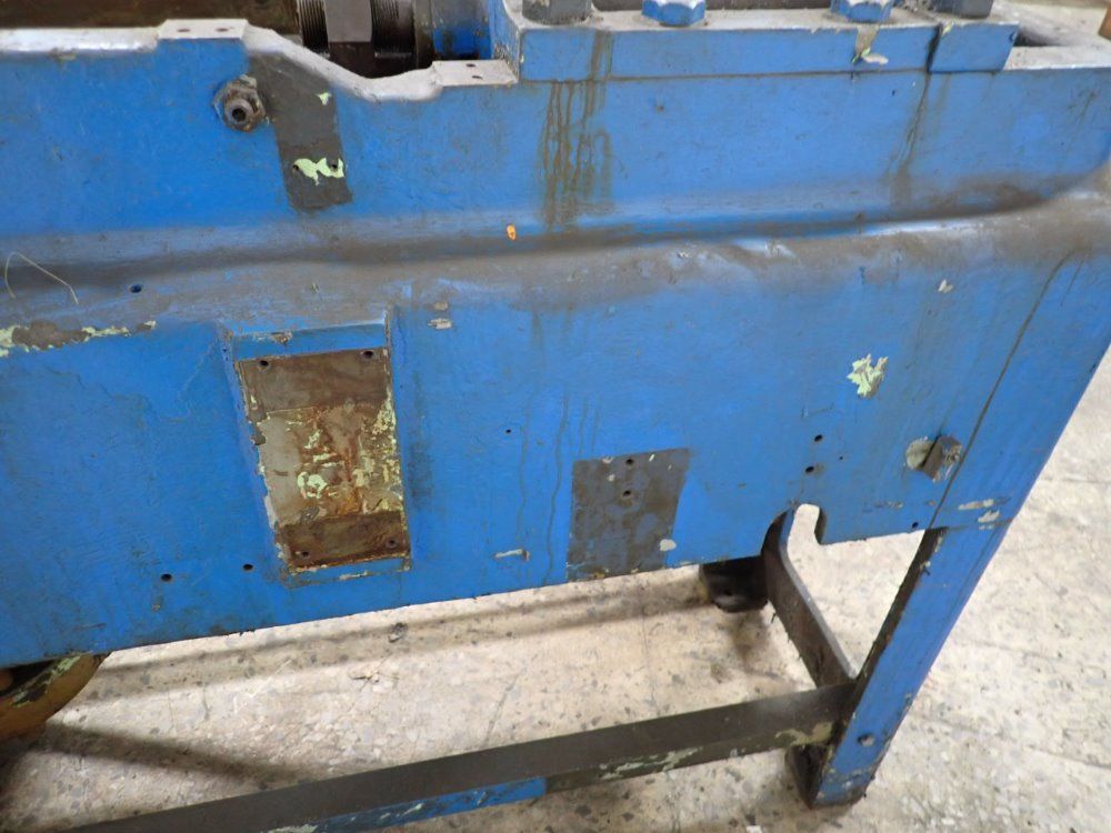 Vaill Engineering End Former