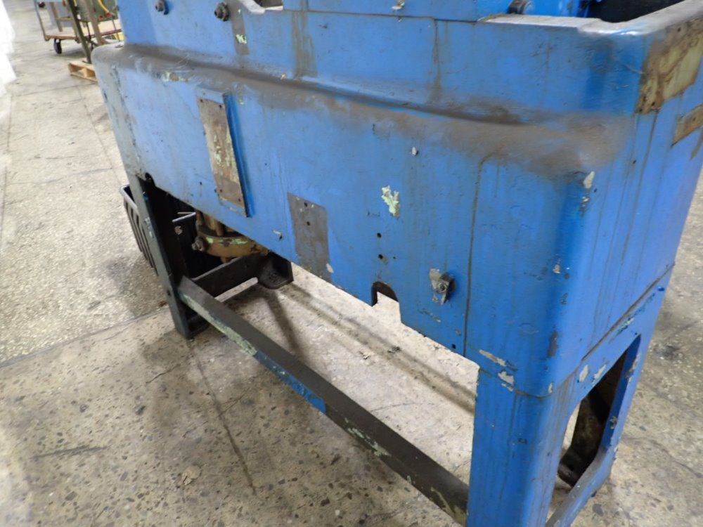 Vaill Engineering End Former