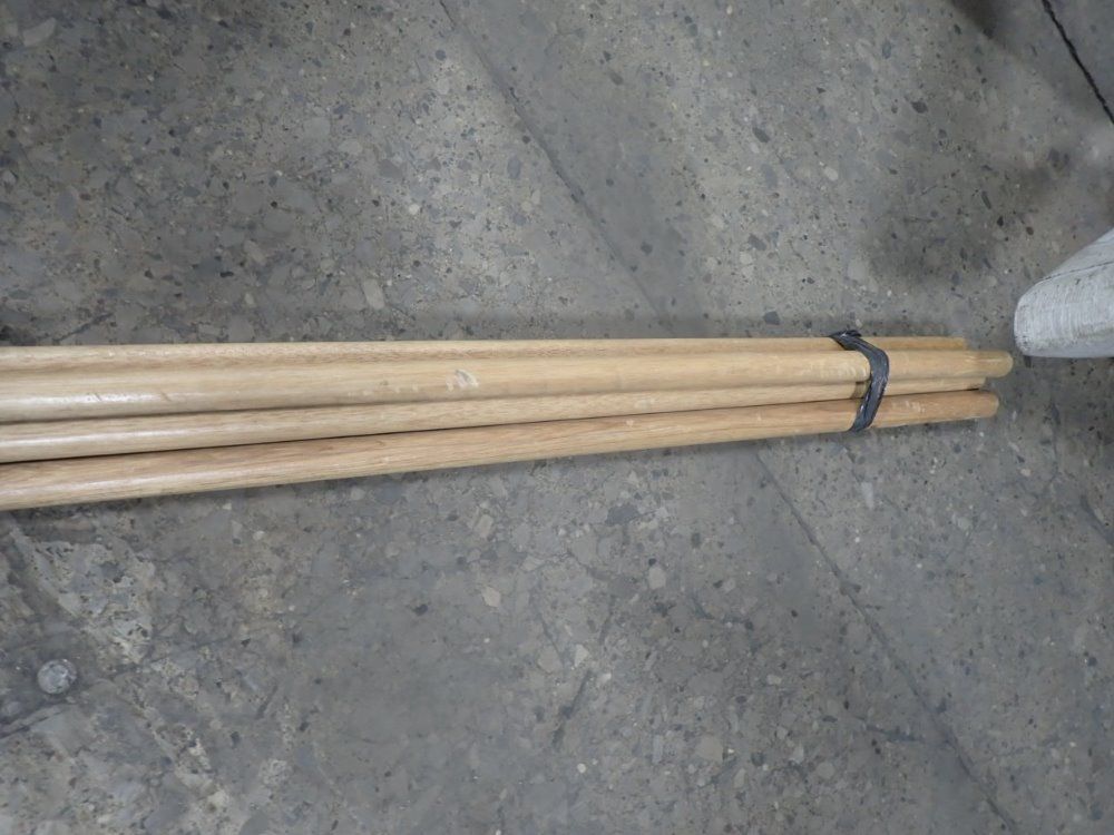 Kleenwell Mop Handles