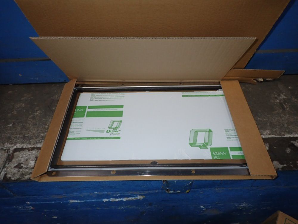 Quinn Extruded Polycarbonate Sheet