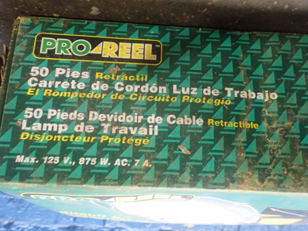 Pro Reel Cord Reel/lamp