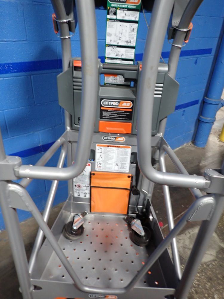 Liftpod/jlg Man Lift Pod