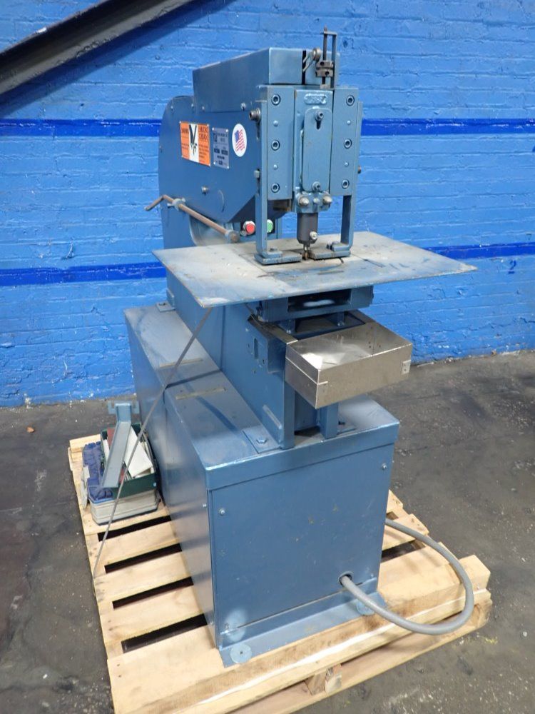 Roper Whitney Co. 8 Ton Roper Whitney Co. 134 Punch Press - 134