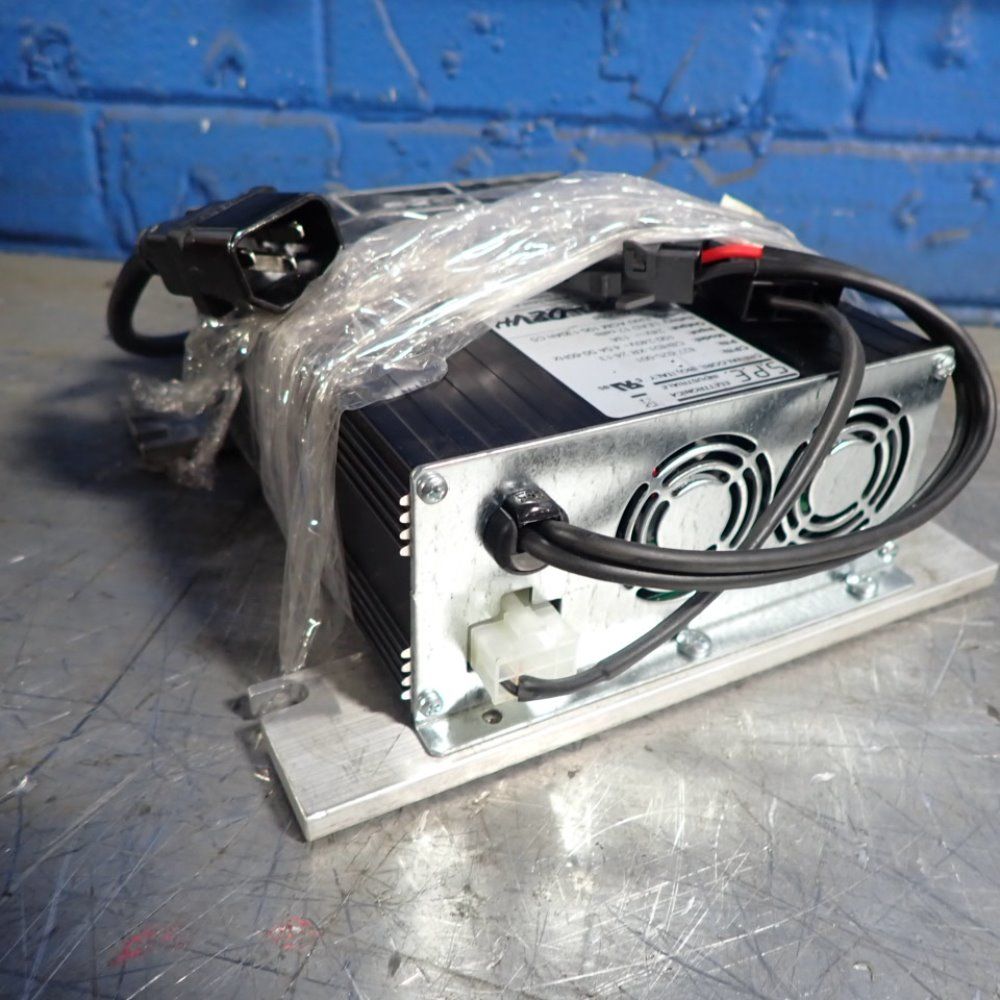 S.p.e Battery Charger