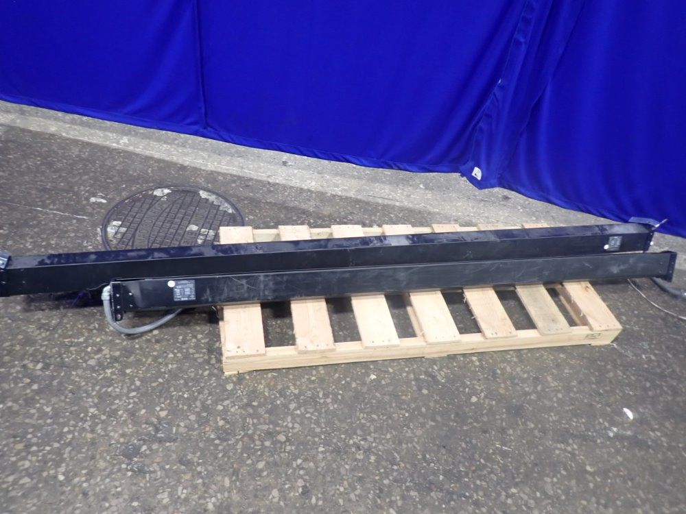 Da-lite Screen Co. Projector Screens