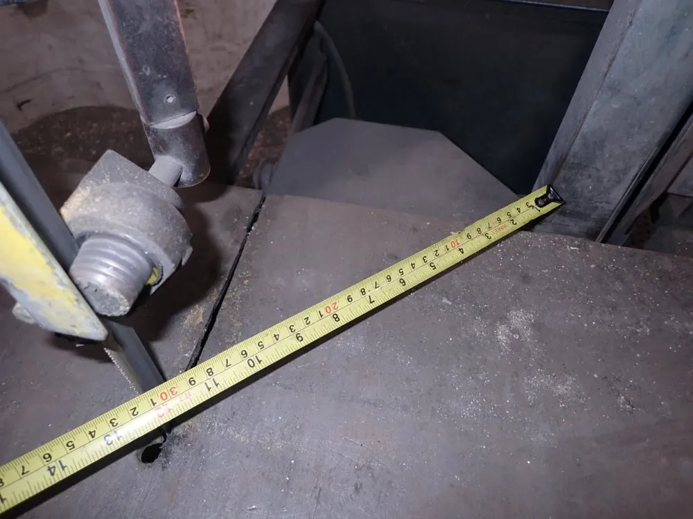 Roll-in-saw Vertical Band Saw