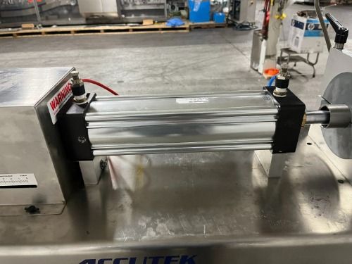 Accutek Single Head Piston Filler - Svf1