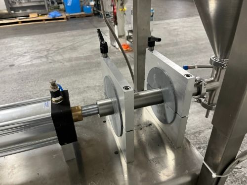Accutek Single Head Piston Filler - Svf1