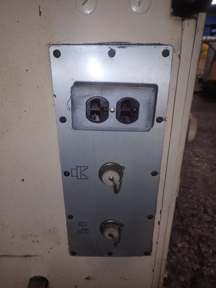 Cincinnati Milacron Cutter/grinder