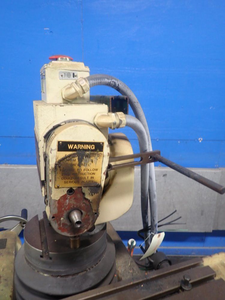 Cincinnati Milacron Cutter/grinder