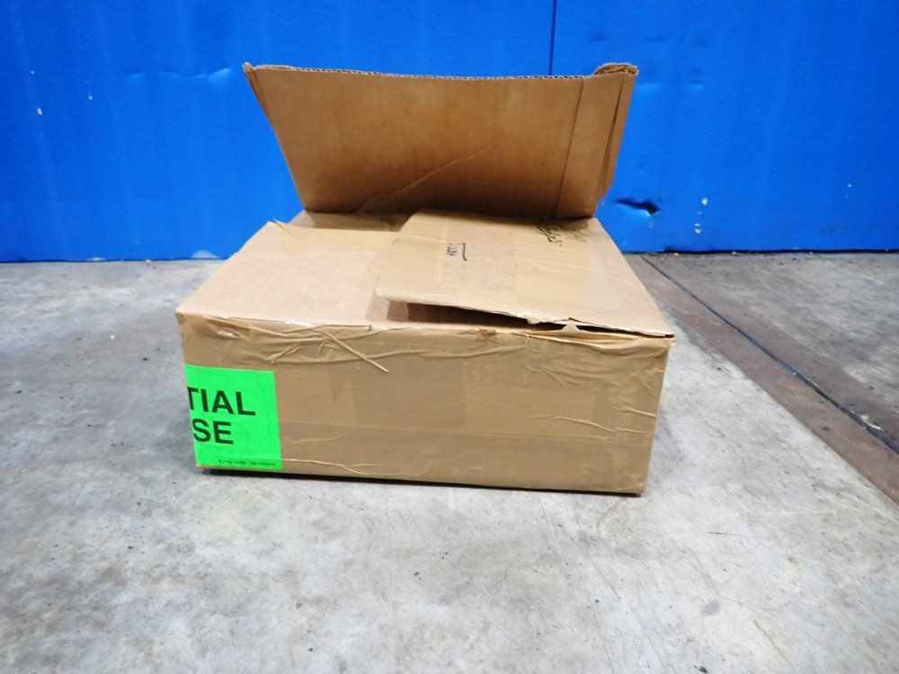 Mueller Die Cut Solutions Plastic Sheet With Cutout - 51411