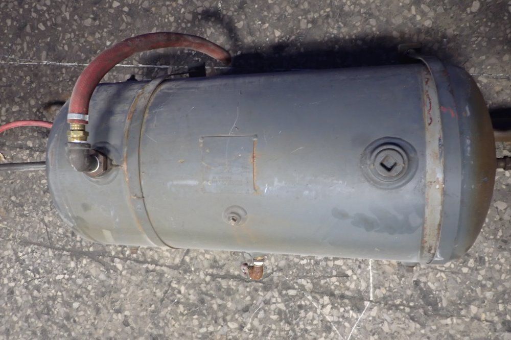 Brunner Engeneering Tank