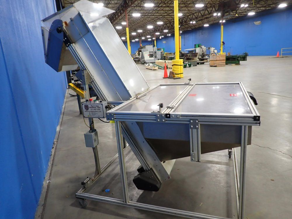 Fortville Feeders Inc 22 1/2" W Track Motorized Hopper W/conveyor