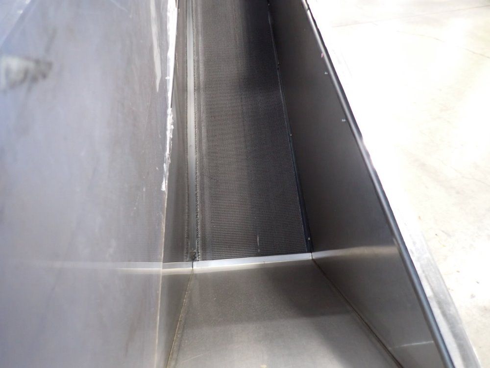 16" Motorized Enclosed Belt Conveyor - Tr