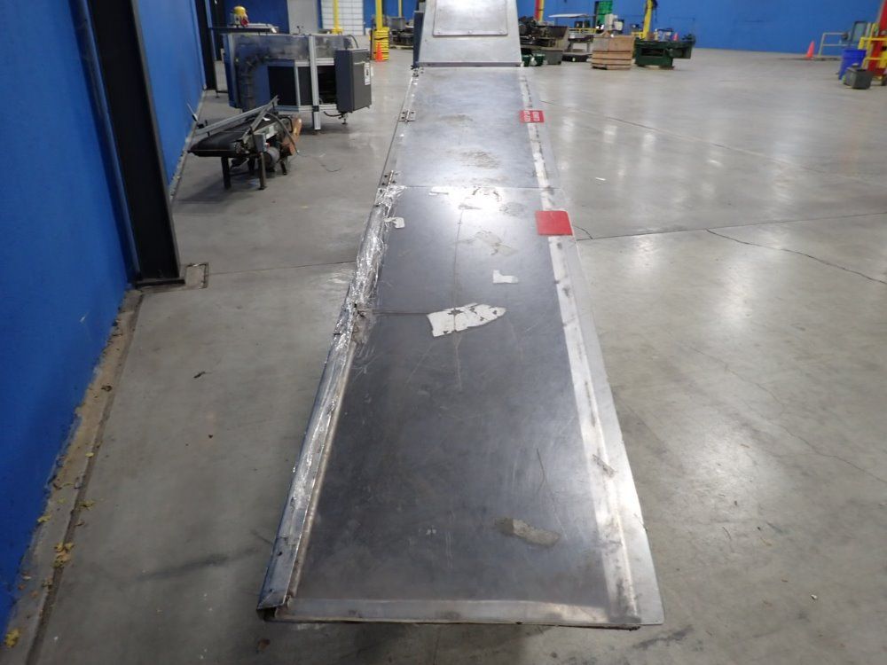 16" Motorized Enclosed Belt Conveyor - Tr