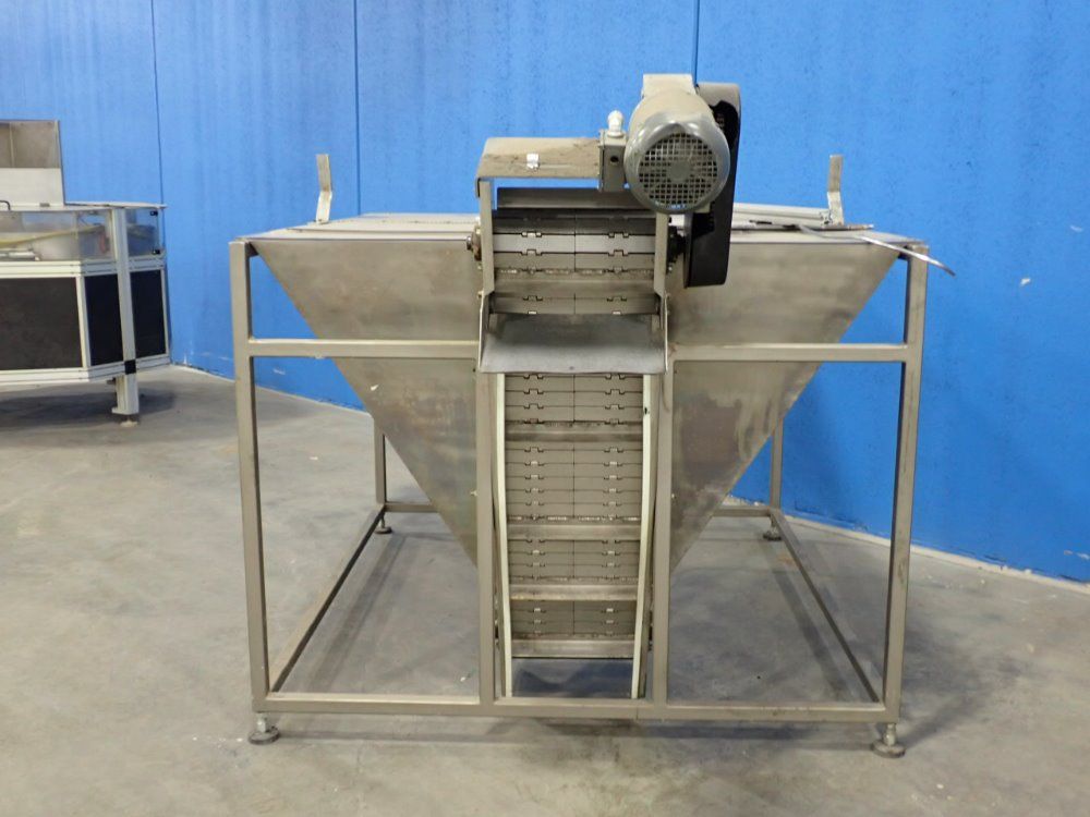 Motorized Hopper Conveyor