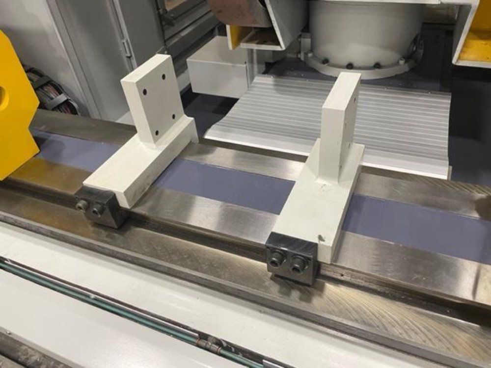 Jones & Shipman (kellengerger) Jones & Shipman (kellengerger) Ultragrind 2000 Cnc Cylindrical Grinder - 2000