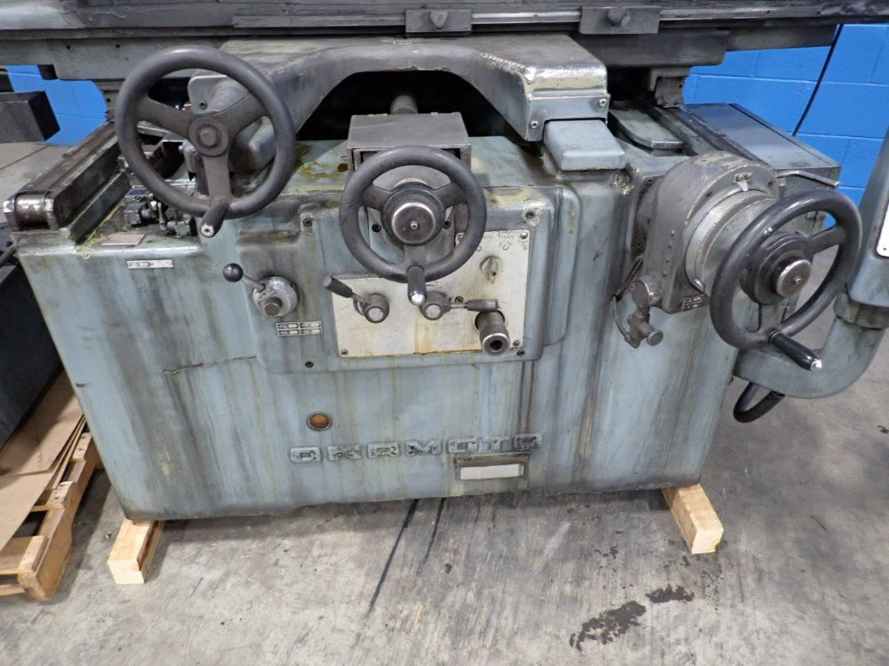 Okamoto 32x16 Surface Grinder - 1632n