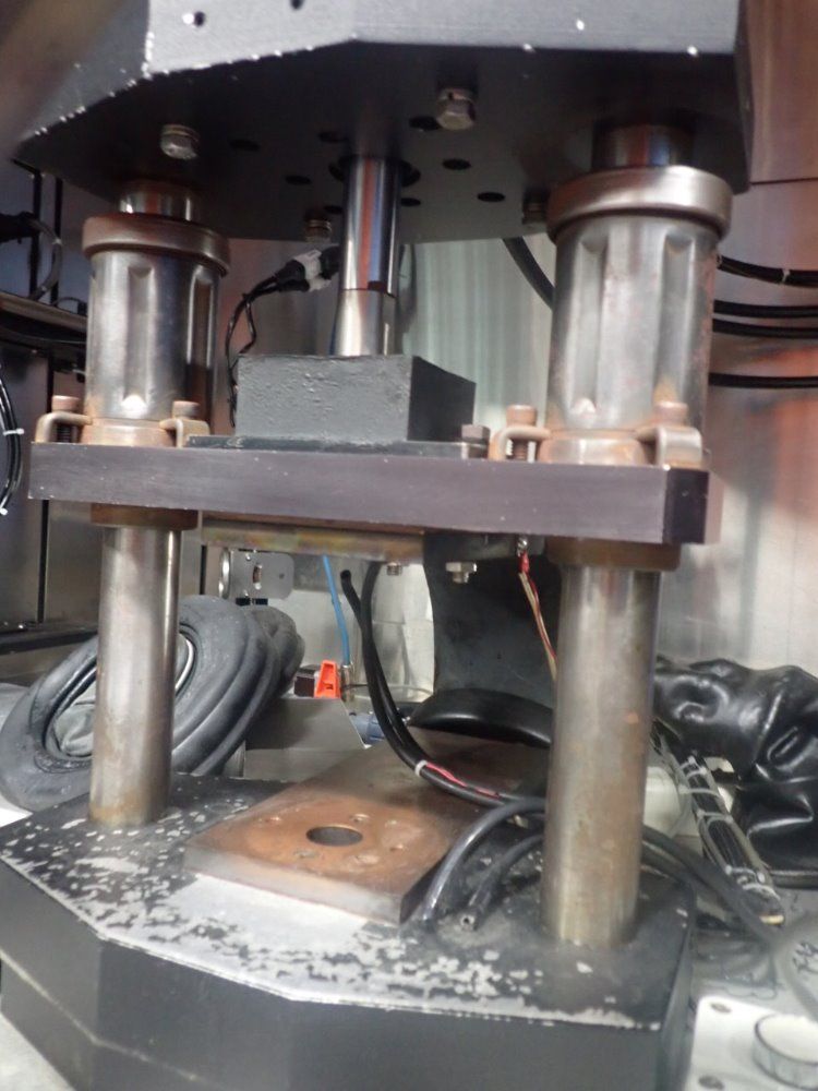 Miyachi Ax-5000 Glove Box - Ax-5000