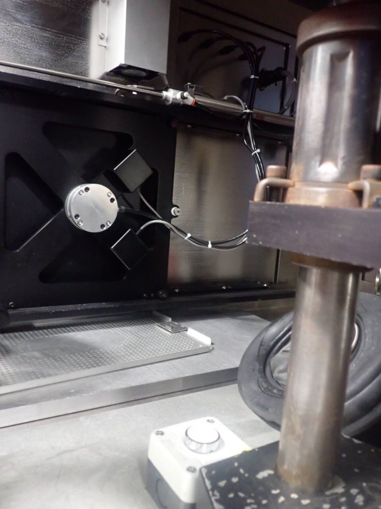 Miyachi Ax-5000 Glove Box - Ax-5000