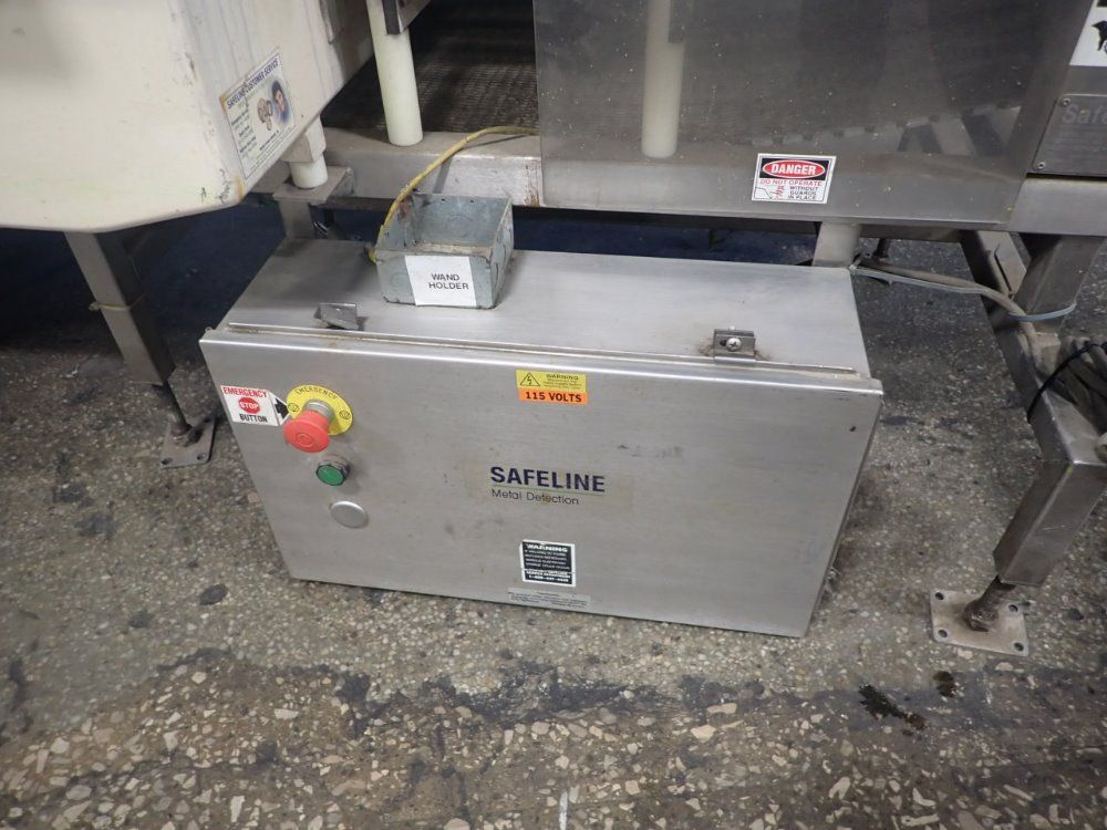 Safeline 17" X 15" Metal Detector - 6876md07
