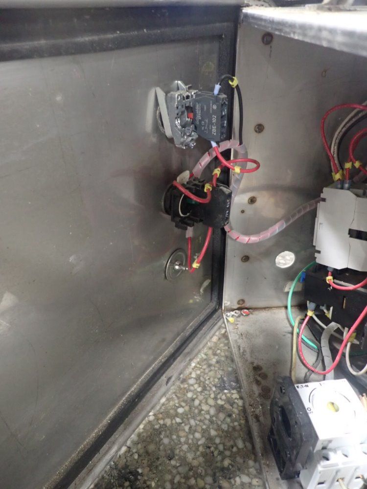 Safeline 17" X 15" Metal Detector - 6876md07