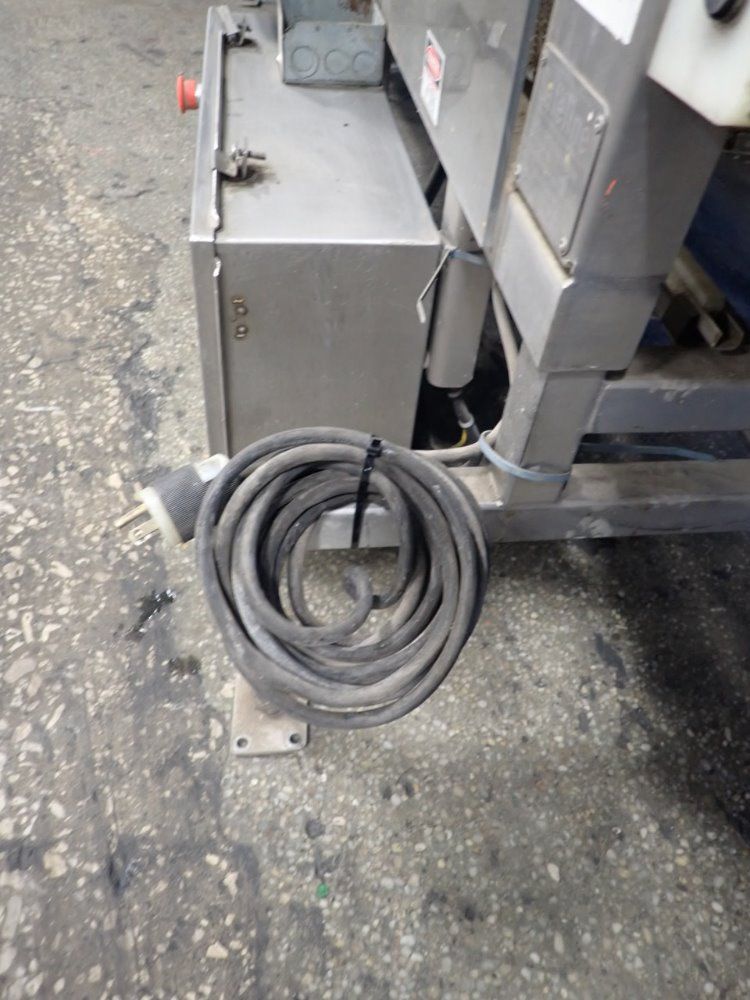 Safeline 17" X 15" Metal Detector - 6876md07