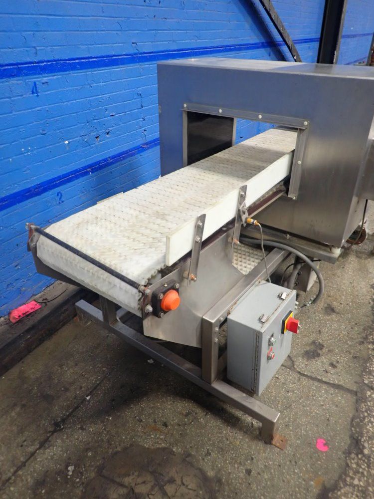 Goring Kerr 22" X 10' Tek-21 Metal Detector - Tek-21