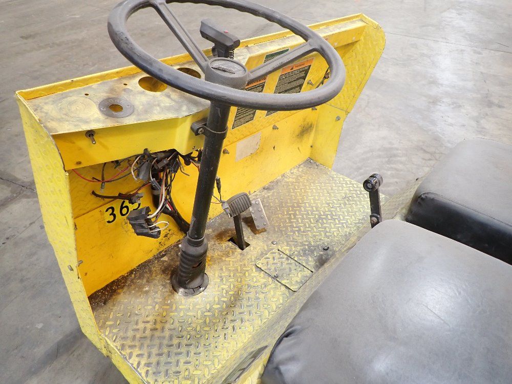 Cushman Electric Maintenance Cart - Titan 357