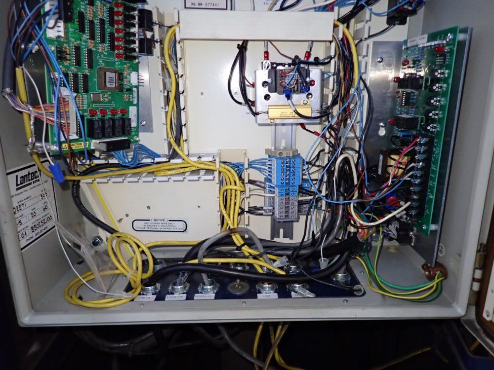 Lantech 300 Stretch Wrapper - 300