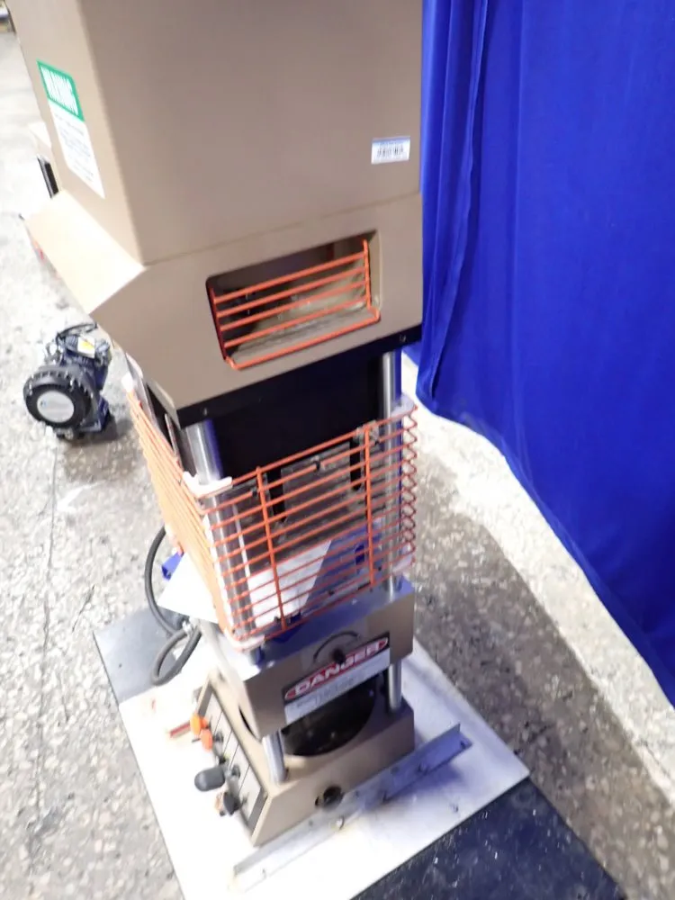 Morgan Press G-100t Injection Molder - G-100t