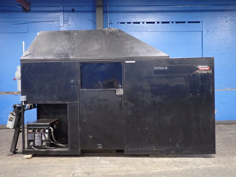 Fanuc Fanuc Arcmate 100i Robot Cell