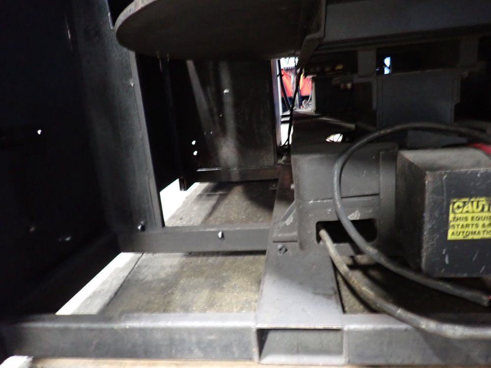 Fanuc Fanuc Arcmate 100i Robot Cell