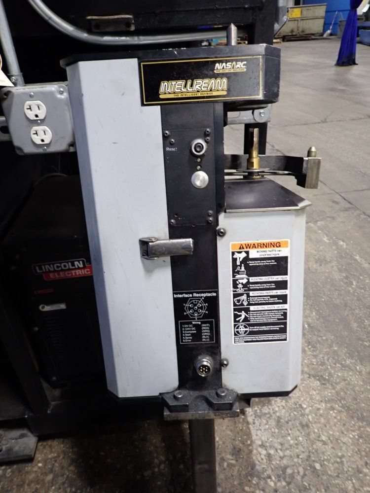 Fanuc Fanuc Arcmate 100i Robot Cell