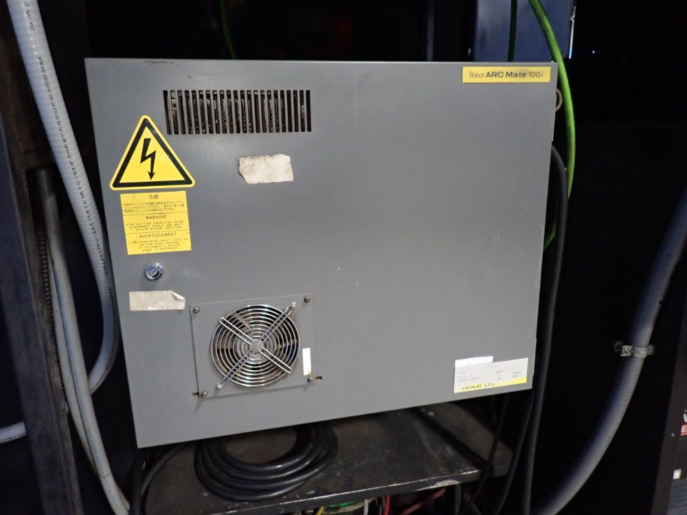 Fanuc Fanuc Arcmate 100i Robot Cell