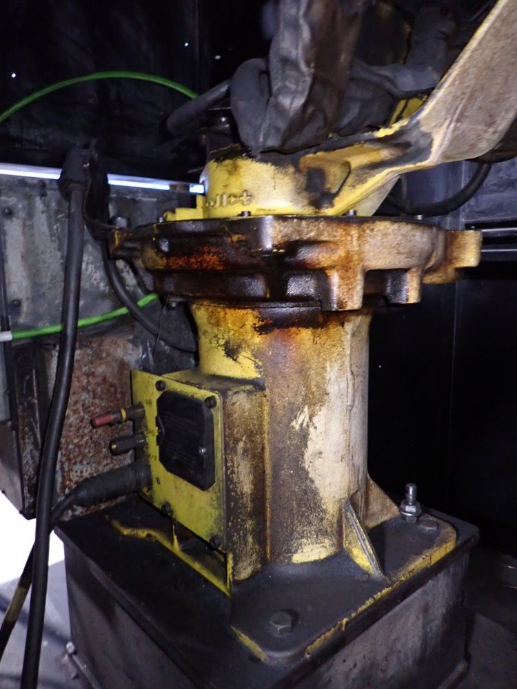 Fanuc Fanuc Arcmate 100i Robot Cell