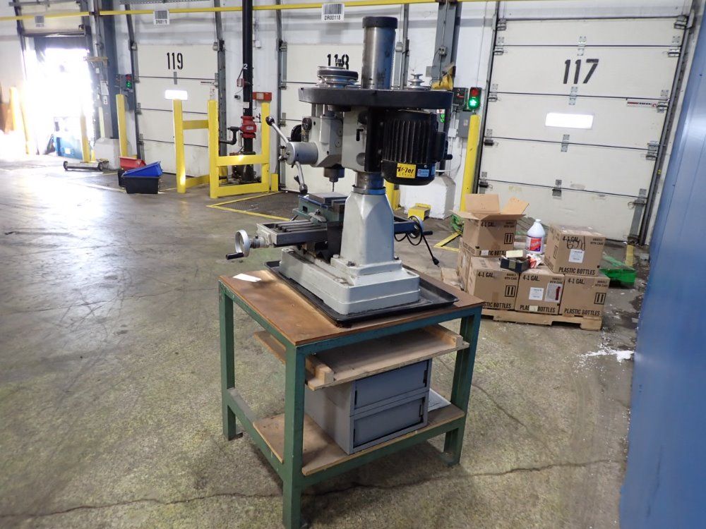 Rong Fu Drillingmilling Machine