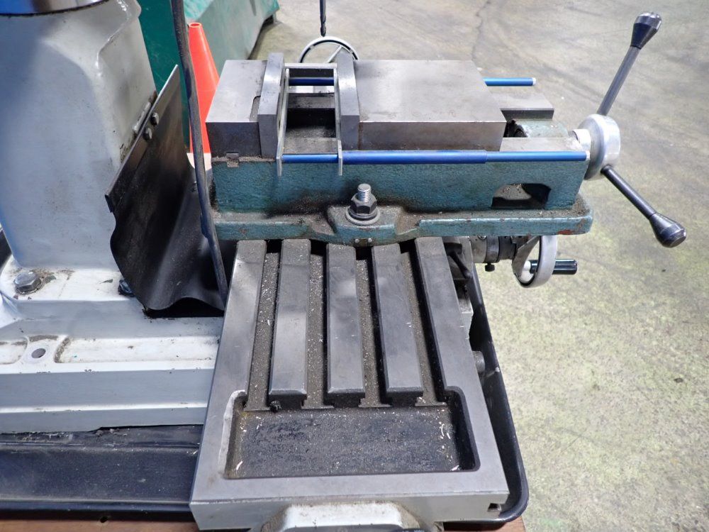 Rong Fu Drillingmilling Machine