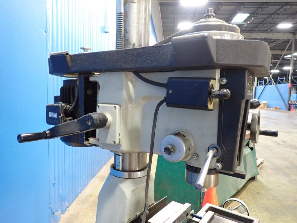 Rong Fu Drillingmilling Machine