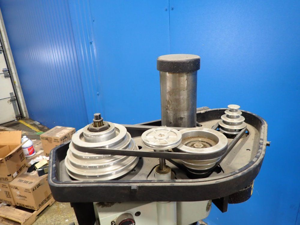 Rong Fu Drillingmilling Machine