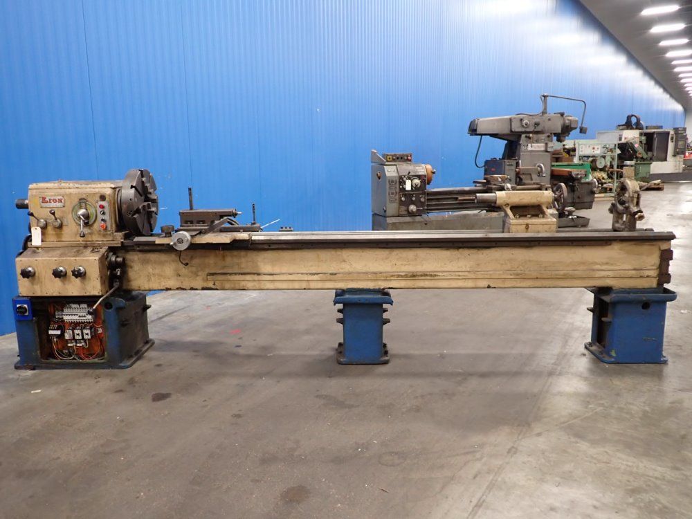 Lion 21"x 141" Engine Lathe - Cc11mb
