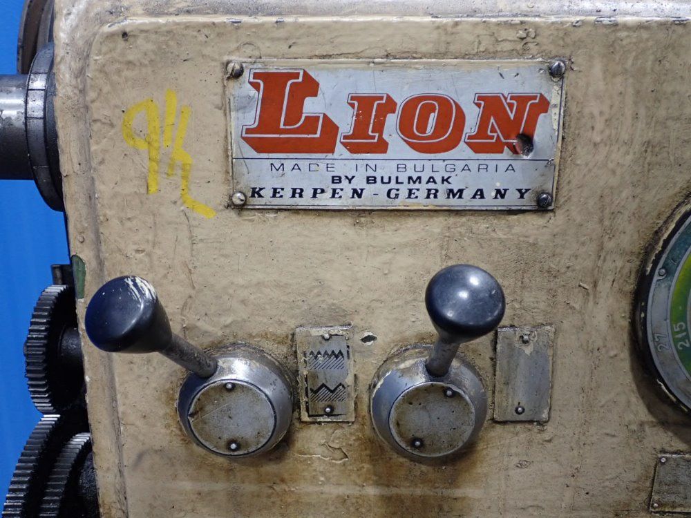 Lion 21"x 141" Engine Lathe - Cc11mb
