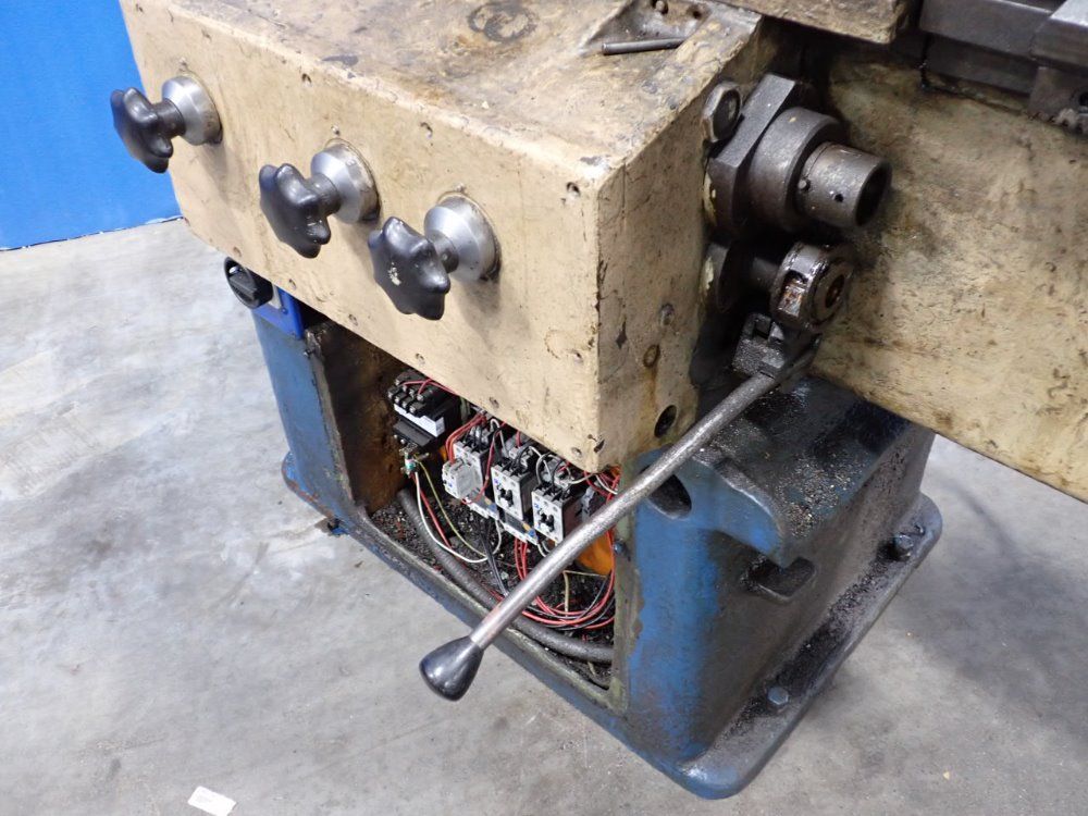 Lion 21"x 141" Engine Lathe - Cc11mb